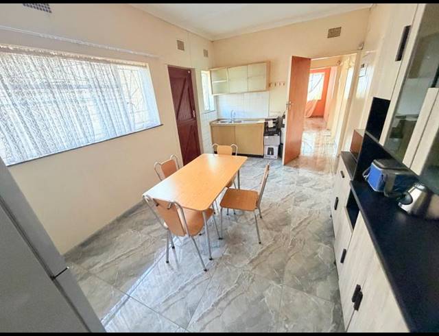 3 BEDROOM HOUSE FOR SALE IN VANDERBIJLPARK CW 4